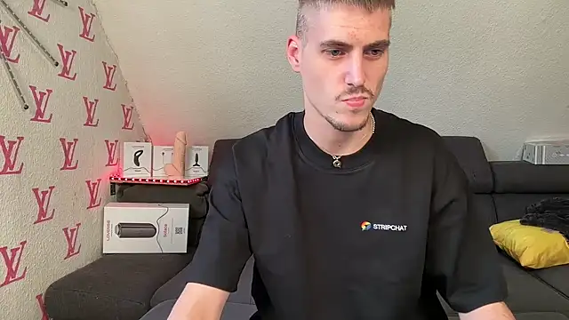 Cookieboy88 online show from September 30, 2025, 4:01 pm