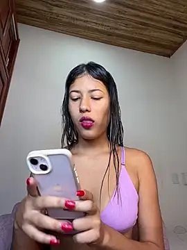 Valentinabaker online show from February 5, 2025, 9:04 am