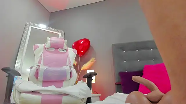 AriaRusso online show from February 15, 2025, 4:14 am