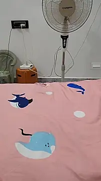Flirtandfuck0 online show from June 6, 2026, 1:05 pm