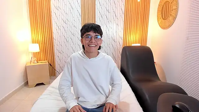 Snapshot of billie_jr chatting on February 18, 2025, 6:04 pm billie jr online show from February 18, 2025, 6:04 pm