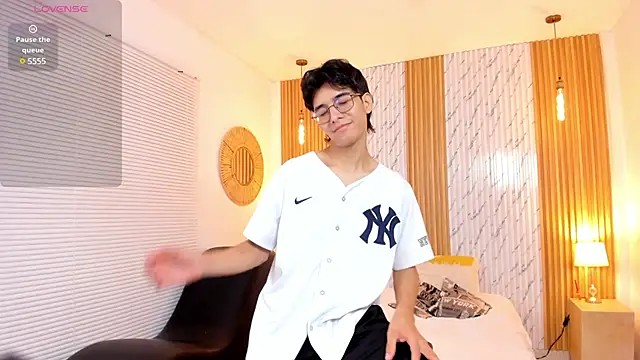 Snapshot of billie_jr chatting on March 9, 2025, 12:31 pm billie jr online show from March 9, 2025, 12:31 pm