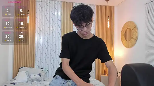 Snapshot of billie_jr chatting on October 1, 2025, 3:56 am billie jr online show from October 1, 2025, 3:56 am