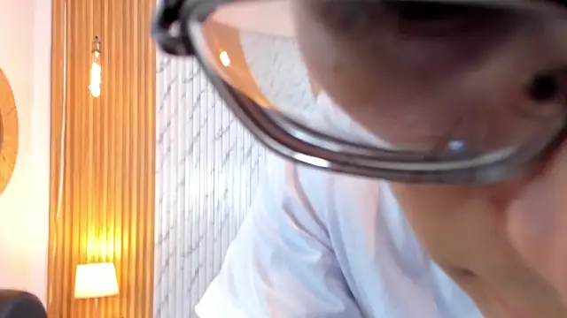 Snapshot of billie_jr chatting on October 3, 2025, 3:47 am billie jr online show from October 3, 2025, 3:47 am