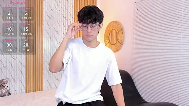 Snapshot of billie_jr chatting on October 15, 2025, 3:39 am billie jr online show from October 15, 2025, 3:39 am