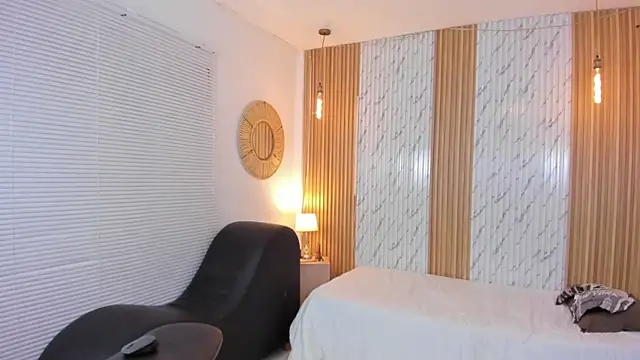 Snapshot of billie_jr chatting on October 17, 2025, 3:42 am billie jr online show from October 17, 2025, 3:42 am