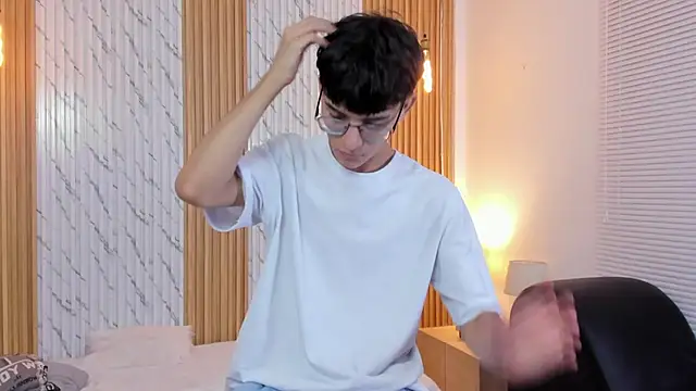 Snapshot of billie_jr chatting on November 7, 2025, 3:50 am billie jr online show from November 7, 2025, 3:50 am