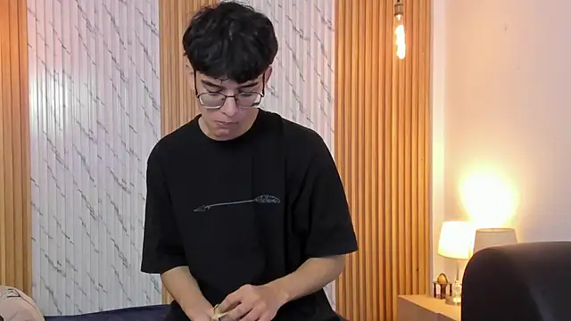 Snapshot of billie_jr chatting on November 25, 2025, 3:28 am billie jr online show from November 25, 2025, 3:28 am