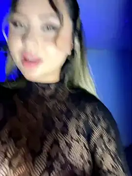 SaraFerreira online show from March 29, 2026, 3:28 am