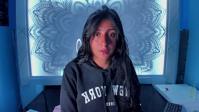 Cameron cutte online show from February 18, 2025, 2:59 am