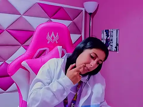 Cameron cutte online show from September 10, 2025, 2:55 am