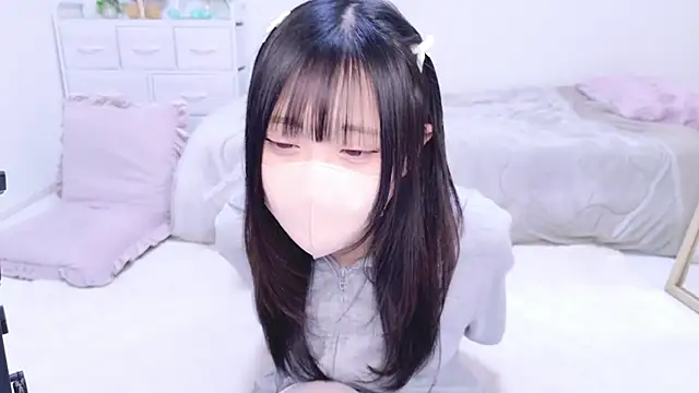 Suzu ch xx online show from March 3, 2025, 4:14 pm