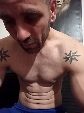 Aian09 online show from April 18, 2026, 9:04 pm