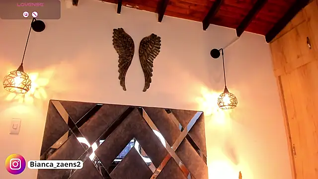 Snapshot of Bianca_zaens2 chatting on March 8, 2025, 11:48 am Bianca zaens2 online show from March 8, 2025, 11:48 am