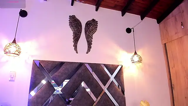 Snapshot of Bianca_zaens2 chatting on September 16, 2025, 12:06 pm Bianca zaens2 online show from September 16, 2025, 12:06 pm