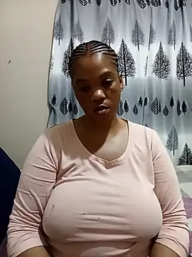 Snapshot of FreakyAngel3X chatting on April 8, 2026, 10:10 pm FreakyAngel3X online show from April 8, 2026, 10:10 pm