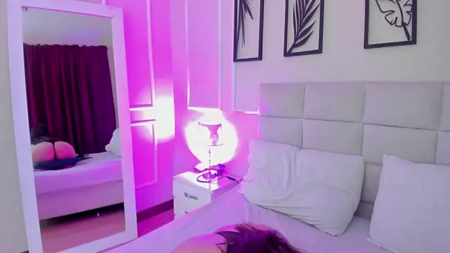 Alisa  walker online show from February 1, 2025, 2:16 am