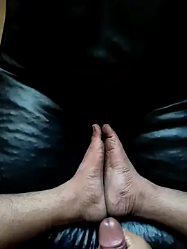 Snapshot of Village_0boy chatting on December 18, 2025, 9:37 am Village 0boy online show from December 18, 2025, 9:37 am