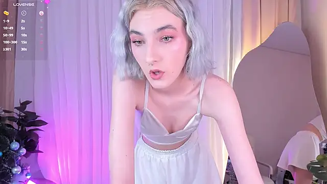 Mia Cheers online show from December 15, 2024, 4:48 pm