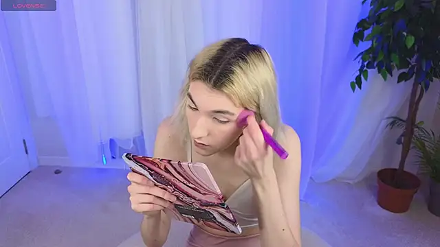 Mia Cheers online show from February 26, 2025, 1:52 pm