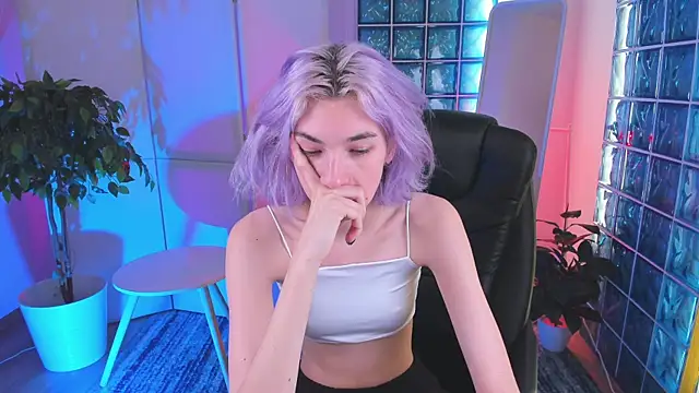 Mia Cheers online show from September 14, 2025, 3:00 pm