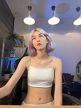 Mia Cheers online show from September 15, 2025, 3:12 pm