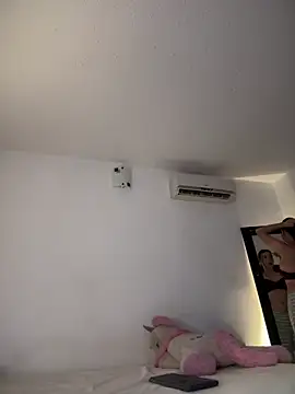 Hips hannah online show from February 13, 2025, 12:02 am