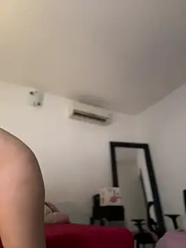 Hips hannah online show from March 8, 2025, 7:09 pm