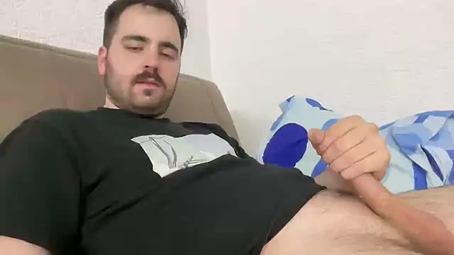 Horny00boy0 online show from June 5, 2026, 11:10 pm