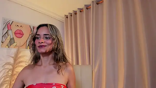 SkiinnyAna online show from November 5, 2025, 7:36 pm