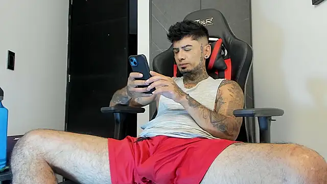 sergiio mesa27 online show from December 13, 2024, 8:58 pm