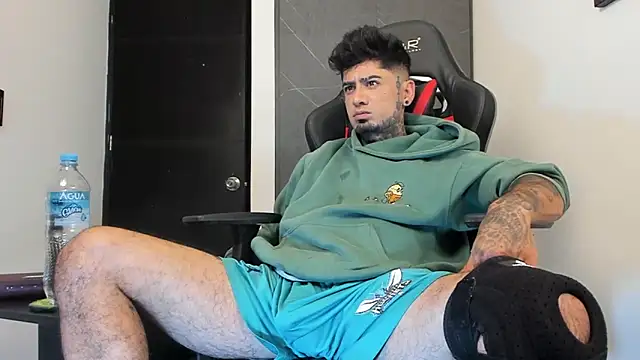 sergiio mesa27 online show from January 5, 2025, 11:44 pm