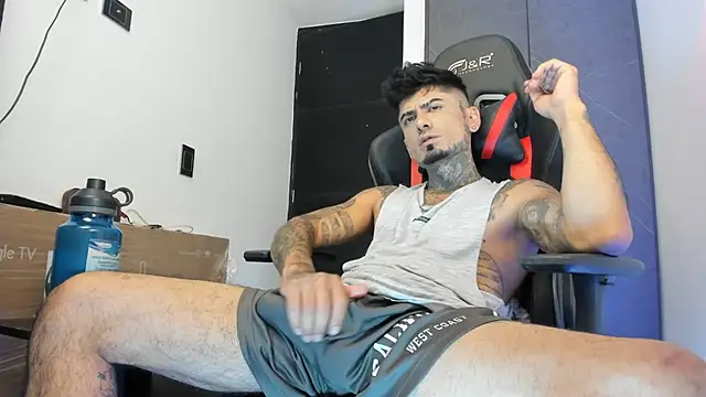 sergiio mesa27 online show from February 23, 2025, 4:57 pm