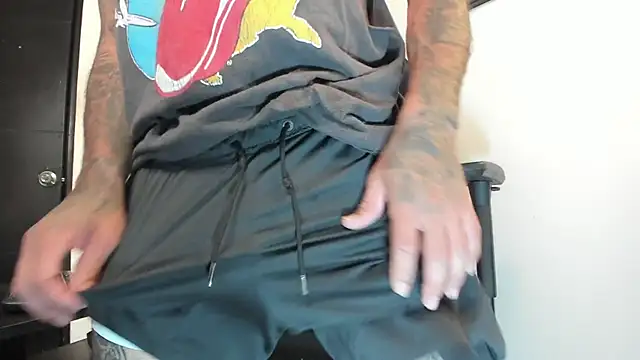 sergiio mesa27 online show from October 4, 2025, 1:36 am