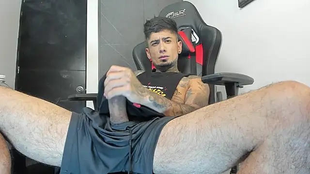 sergiio mesa27 online show from October 26, 2025, 12:38 am