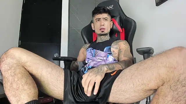 sergiio mesa27 online show from December 5, 2025, 12:14 pm