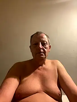 chubbybear2cum online show from September 15, 2025, 12:10 am