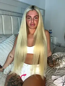 IrishTeenBarbie69 online show from October 16, 2025, 9:38 pm