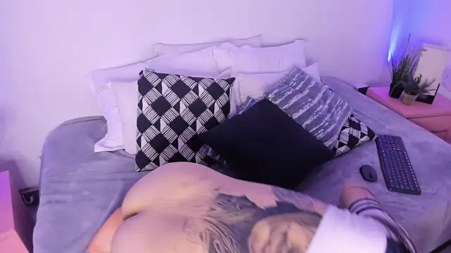 Grace Duppon online show from December 10, 2024, 10:37 pm