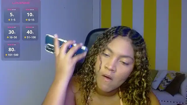 Cristal War online show from February 2, 2025, 11:32 pm