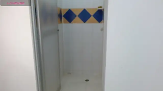 Cristal War online show from February 6, 2025, 11:37 pm