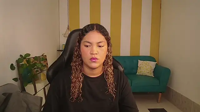 Cristal War online show from October 16, 2025, 11:06 pm