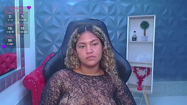 Cristal War online show from April 21, 2026, 1:42 am