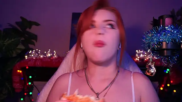 Chriss Fox online show from December 3, 2024, 8:17 pm