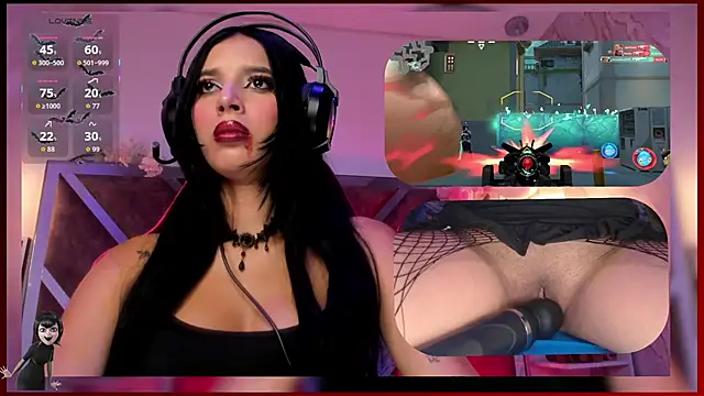 SweetieCloe  online show from October 15, 2025, 9:37 pm