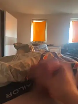 sollzii online show from January 21, 2025, 1:43 pm