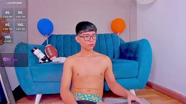 CodyTwink online show from February 12, 2025, 2:54 pm