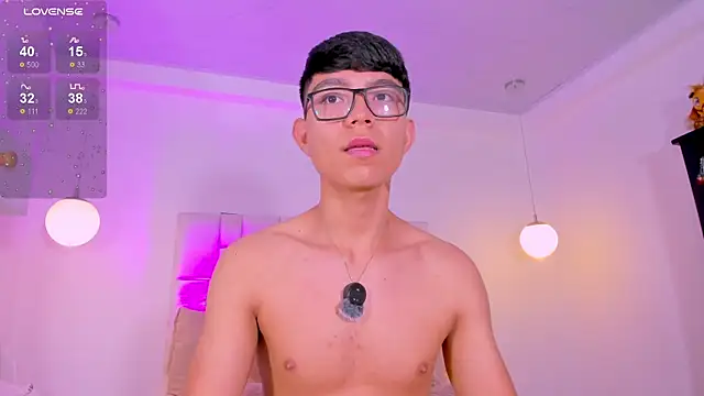 CodyTwink online show from April 19, 2026, 10:36 am