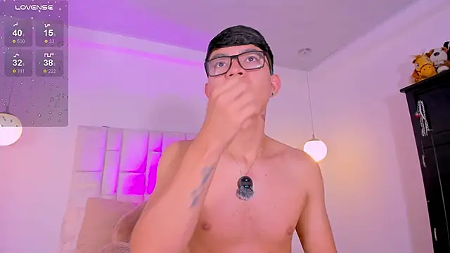 CodyTwink online show from April 19, 2026, 10:56 pm