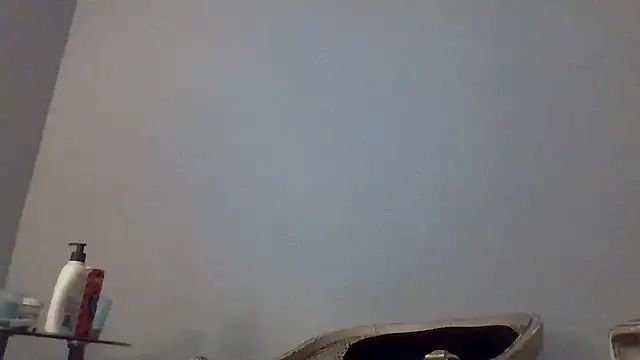 Snapshot of AllLeggs chatting on March 17, 2025, 7:02 am AllLeggs online show from March 17, 2025, 7:02 am